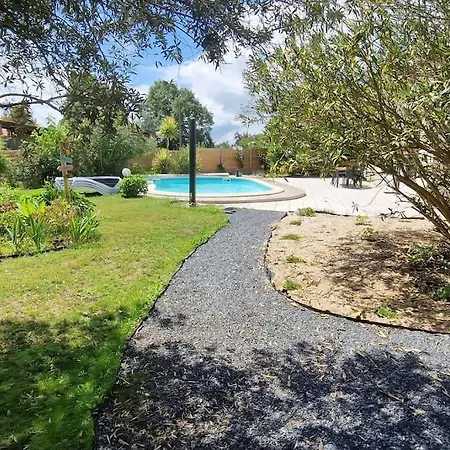 La Planquette - Piscine - - Petanque Saint-Laurent-de-Medoc
